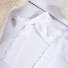 VOBOBE lifestyle bride floral setting displaying formal accessory benefit