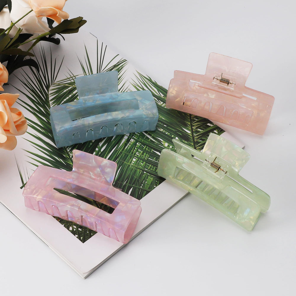 VOCOSTE packaged clip display conveying ready-to-gift convenience