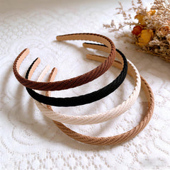wawou elastic inner band closeup showing stretch core and non-slip hold benefit