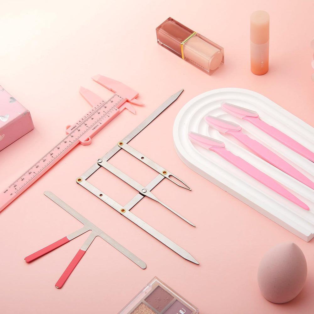 Weewooday lifestyle brow shaping setup illustrating easy at-home use