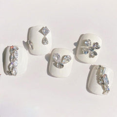WENEWFINE tools with rhinestones and tweezers for precise placement