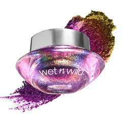wet n wild Matrix Moves front pan showing shimmering multichrome pigment for bold looks