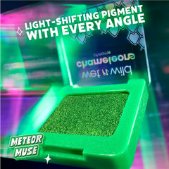 wet n wild Meteor Muse application by fingertip demonstrating intense payoff and quick technique