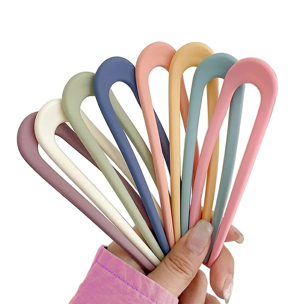 WH WEST & HIGHWAY pins ready in a makeup bag highlighting portable styling convenience