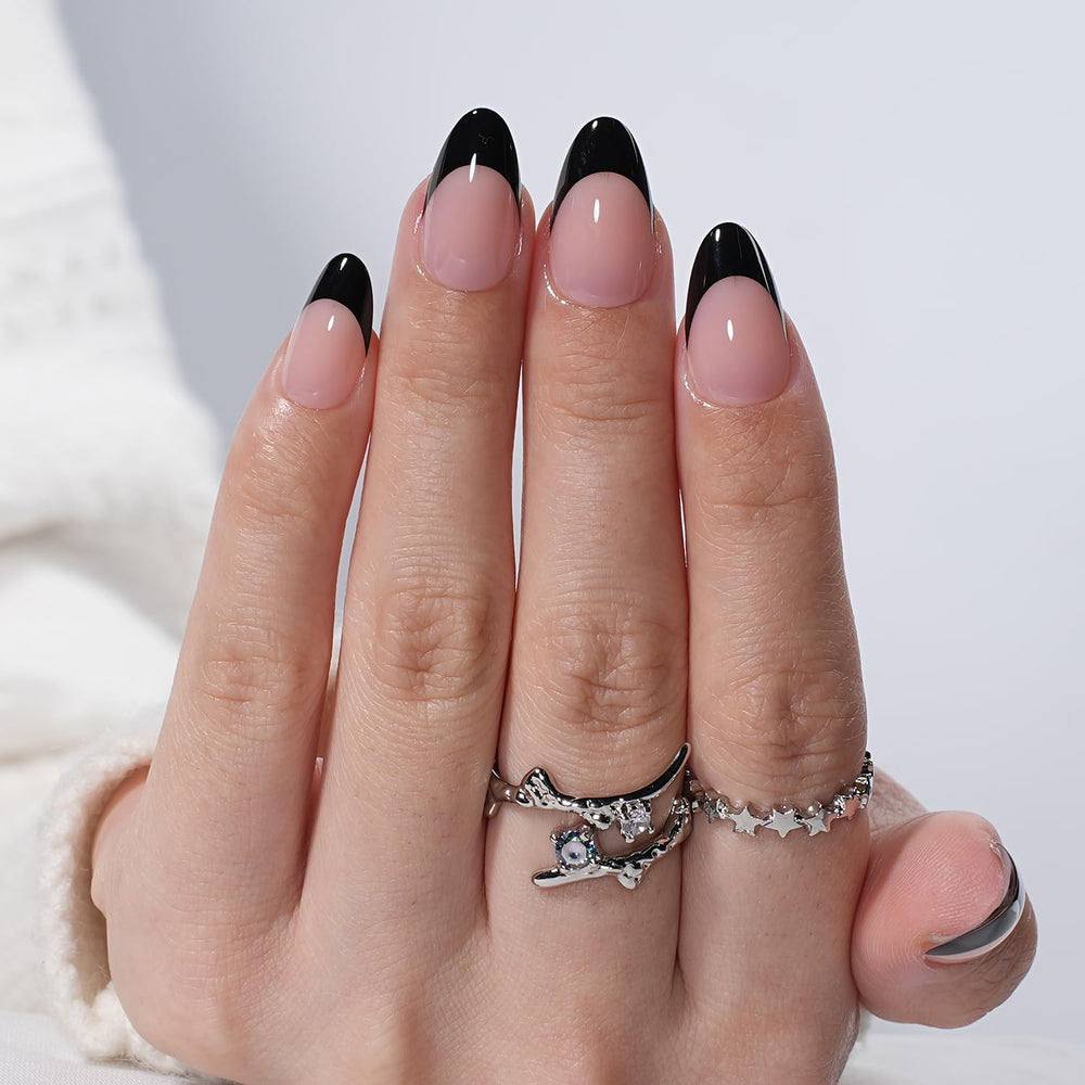 Lifestyle shot of hands wearing WiniBeauty nails demonstrating instant polished look