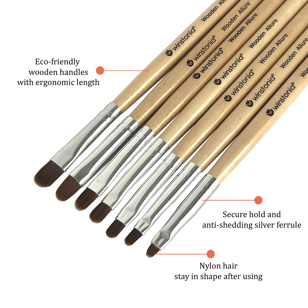 Winstonia close-up of oval brush tips for even gel distribution