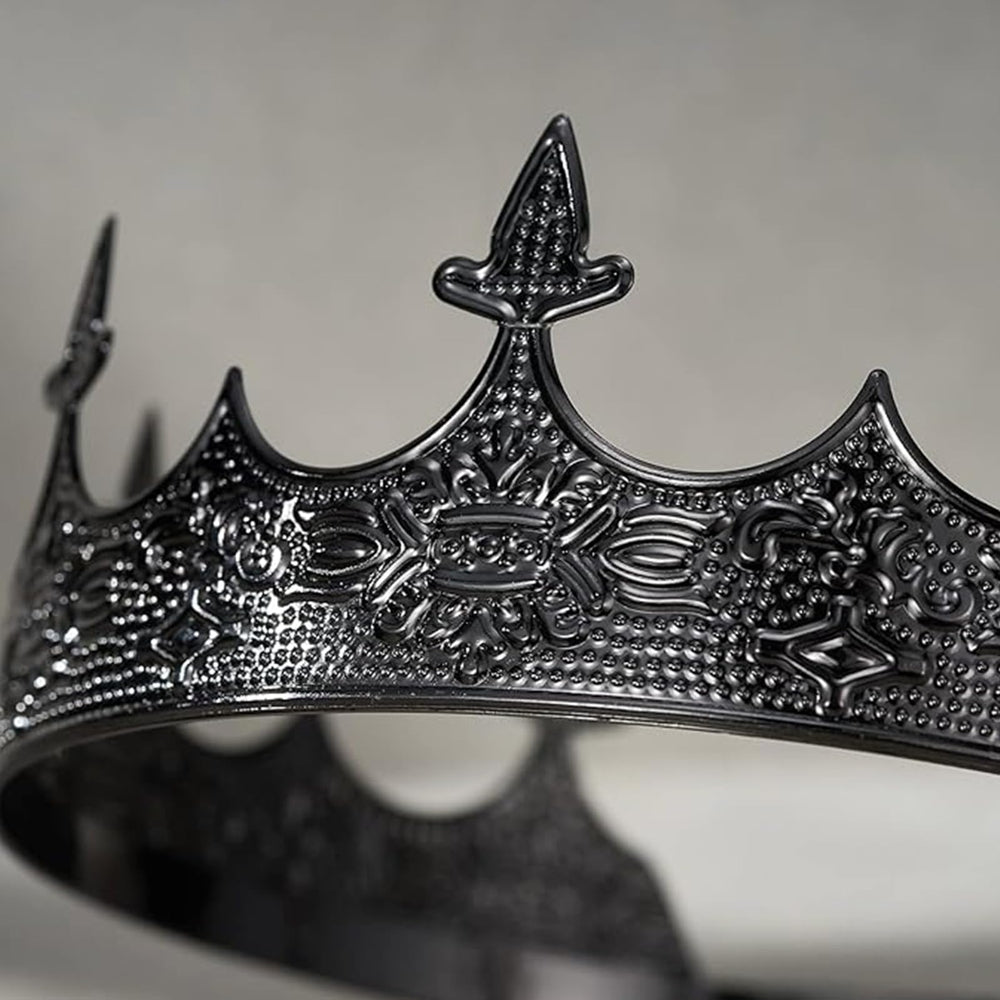 XEUZK crown presented in gift packaging suitable for gifting