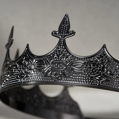 XEUZK crown presented in gift packaging suitable for gifting