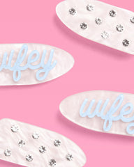 xo, Fetti clips styled in hair demonstrating secure hold and bridal styling
