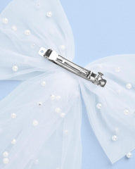 xo, Fetti lifestyle party scene highlighting celebratory bridal accessory