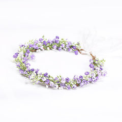 Yili Maizi close-up of simulated flowers highlighting realistic texture and durability