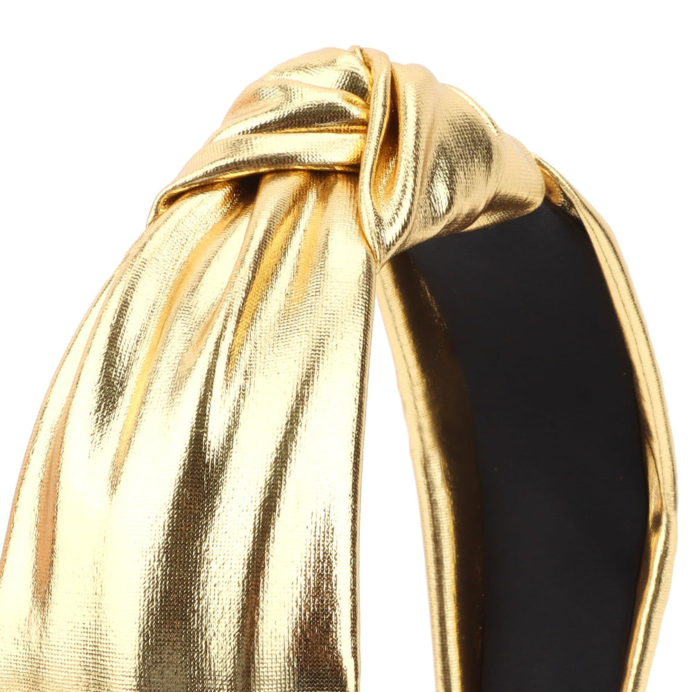 YISSION headband beside a hand showing size and travel-friendly scale