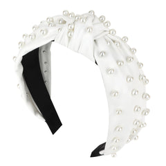 YISSION size comparison beside hand showing headband scale and wearable fit