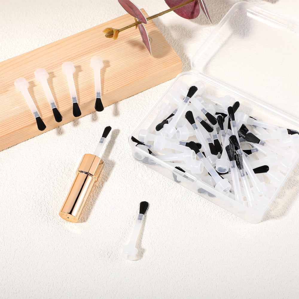 Yolev application in use applying polish neatly for professional-looking nails