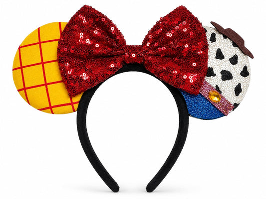 YUNISS front view showing sparkly ears and bow, perfect for standout photos
