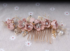 YZWDTGS packaged hair comb with label showing brand-new condition and return-ready care