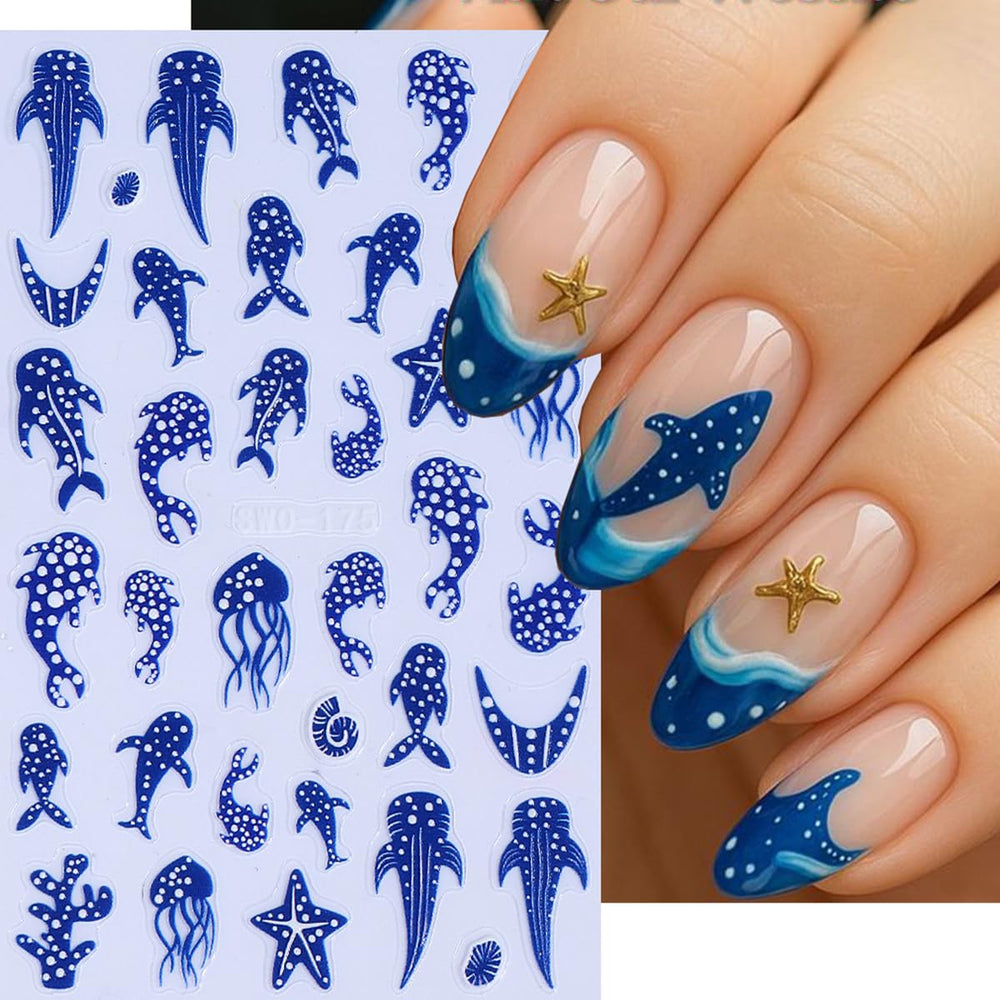 ZIFANHU lifestyle photo of summer manicure setting for wearability inspiration