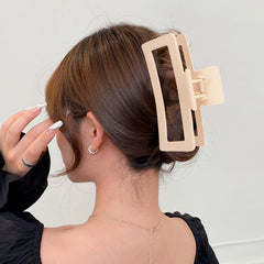 ZYTJ clip holding thick long hair demonstrating full hold