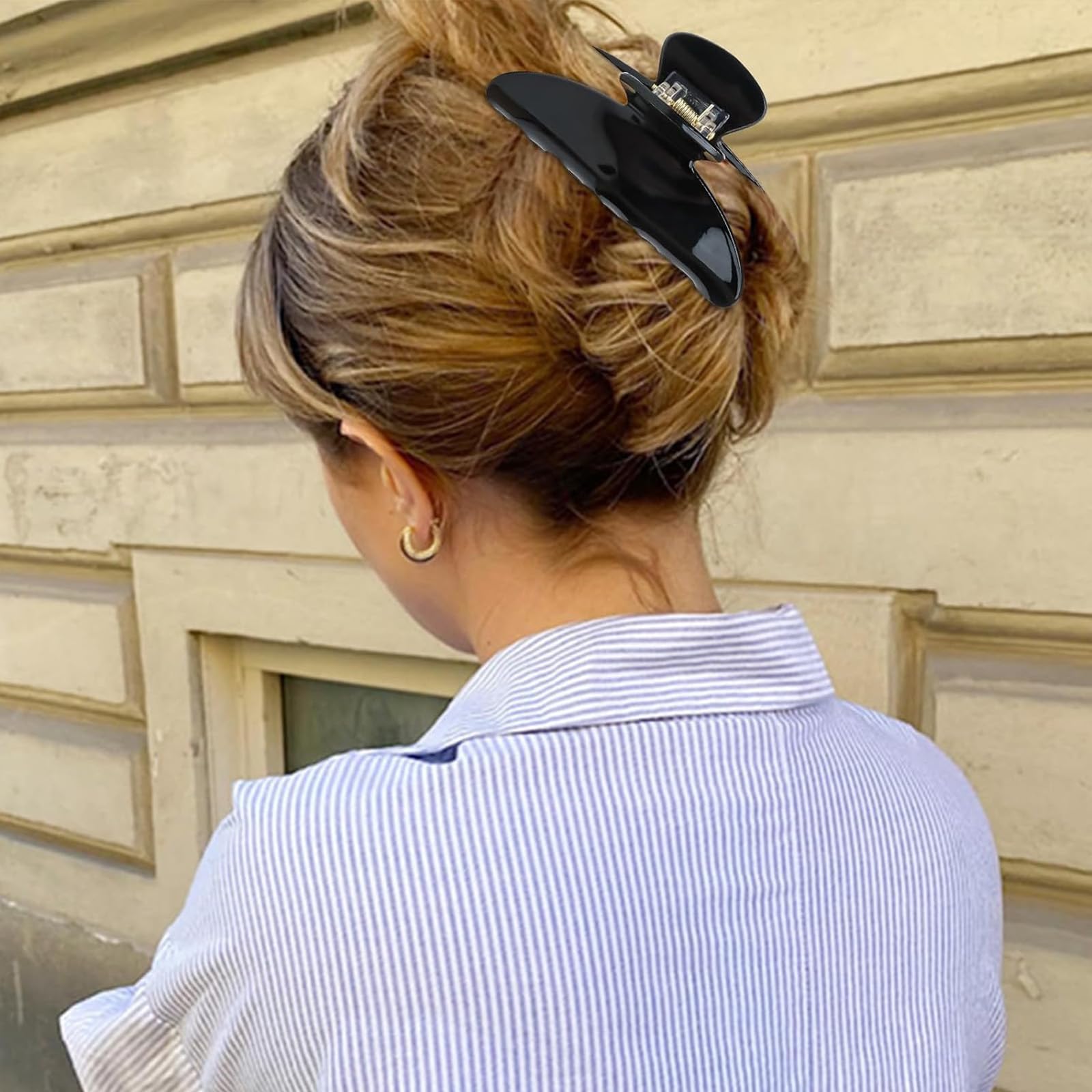 ACO-UINT in-use high bun demonstrating firm grip and quick styling benefit