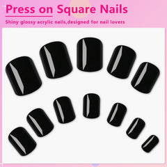 AddFavor hand applying a press-on nail demonstrating quick glue-free application