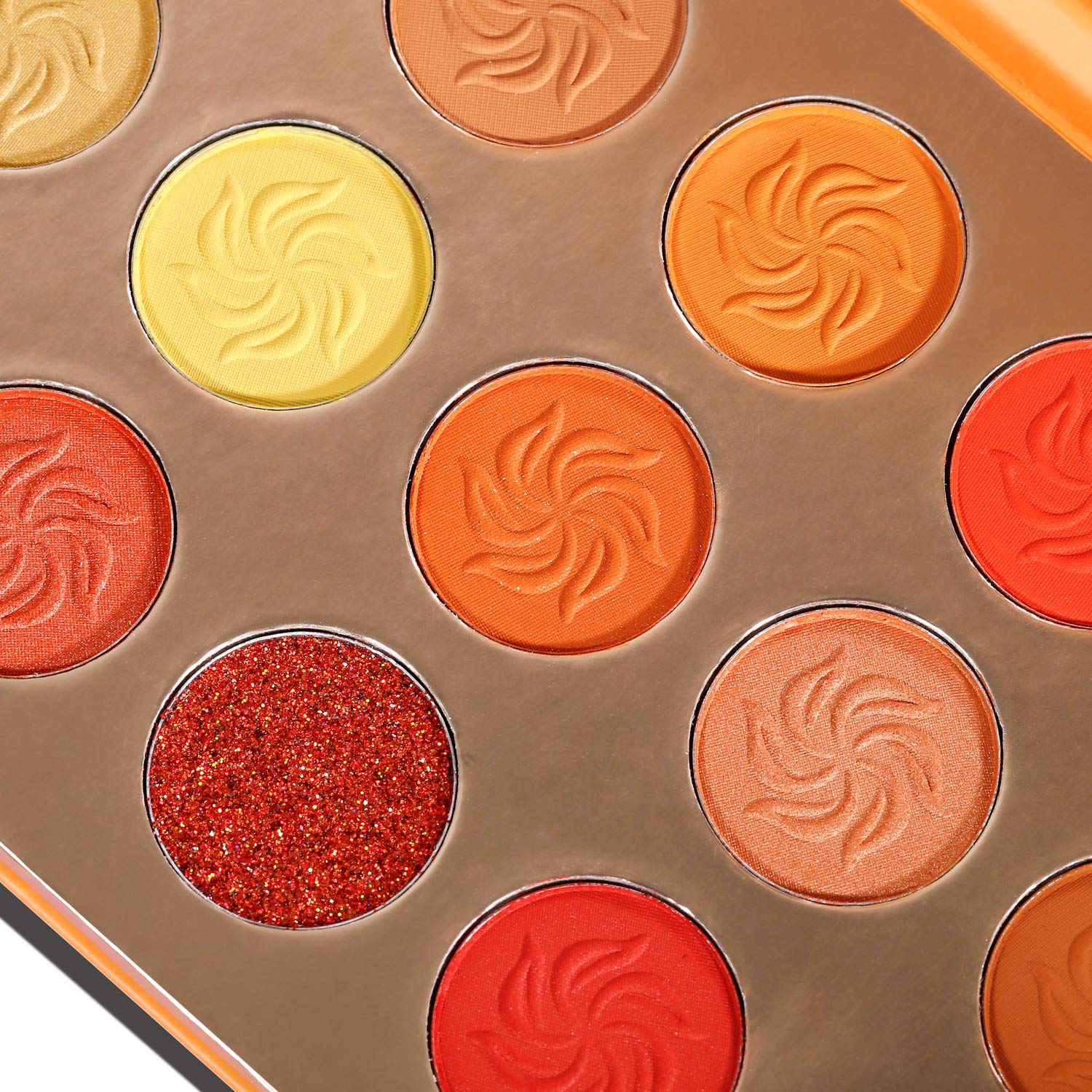 Afflano glitter lid effect demonstrating eye-catching sparkle and dimension