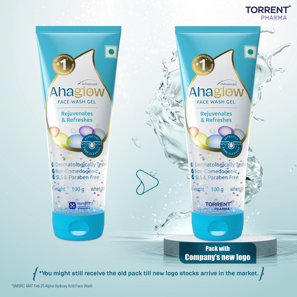 AHAGLOW gel texture close-up illustrating smooth consistency and gentle spread