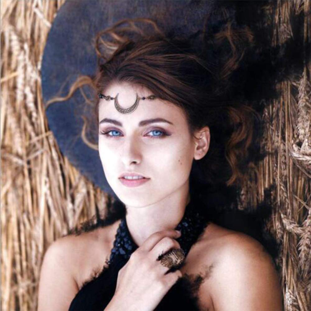 Aimimier headchain worn by model demonstrating comfortable fit