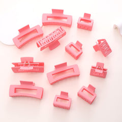 Alemaky medium clip side profile demonstrating compact size and strong hold