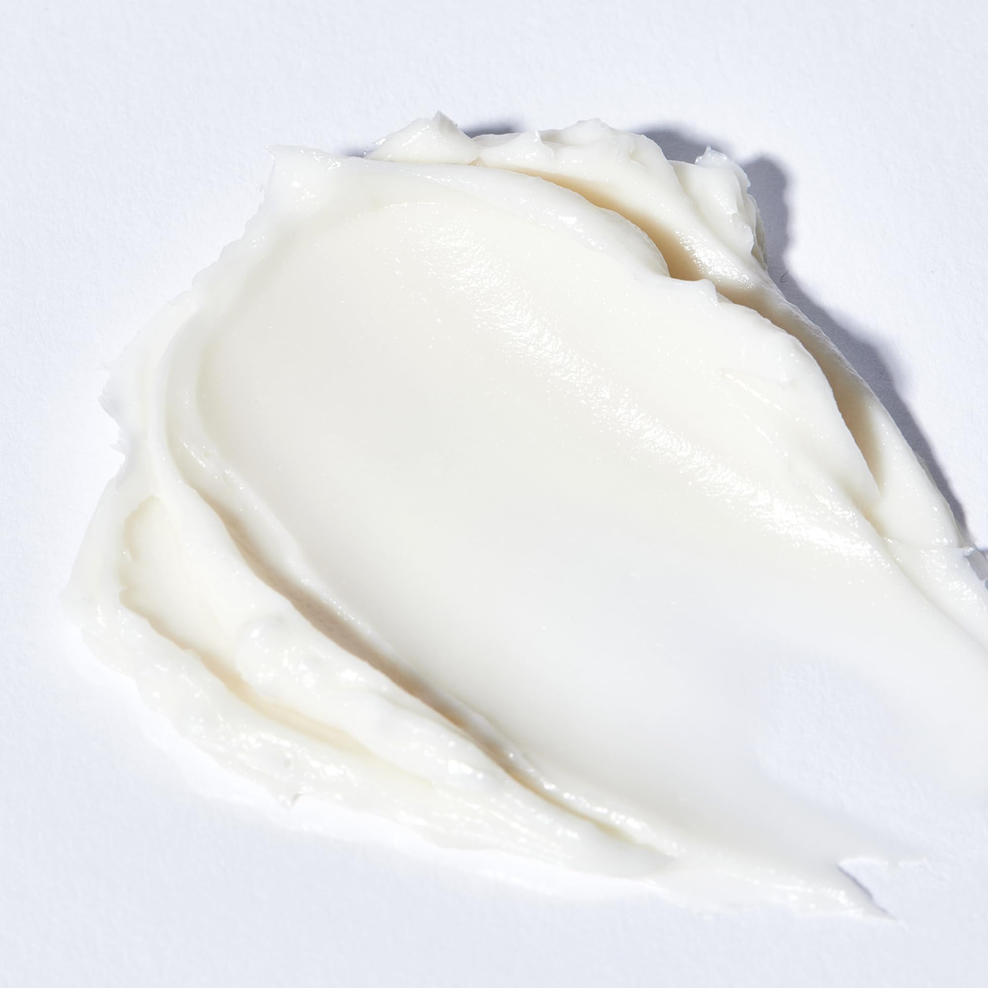 Algenist packaging label close-up showing key ingredients and benefits
