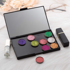 Allwon palette in hand demonstrating scale and travel-ready size for on-the-go use