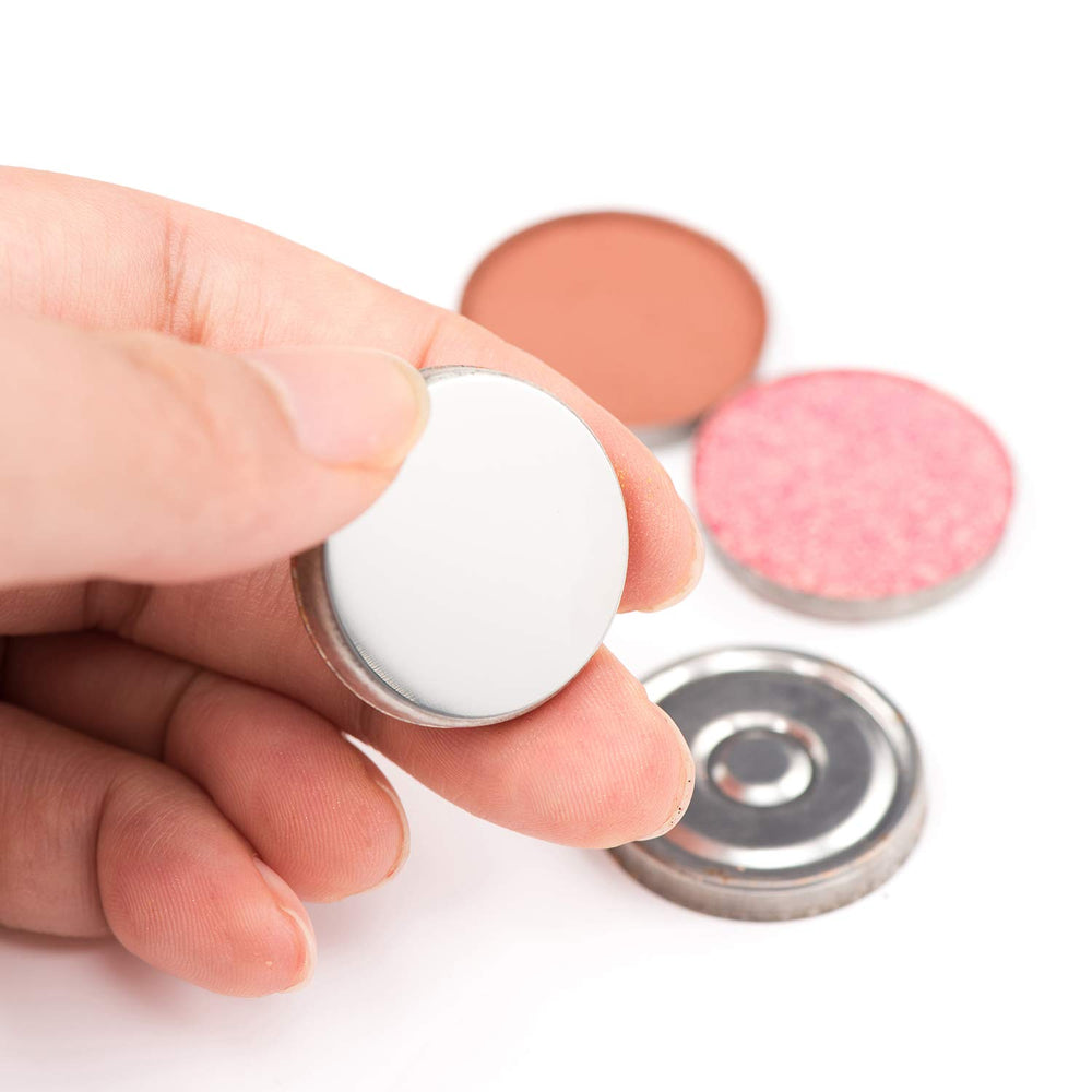 Allwon customizable magnetic palette in use showing tidy storage benefit