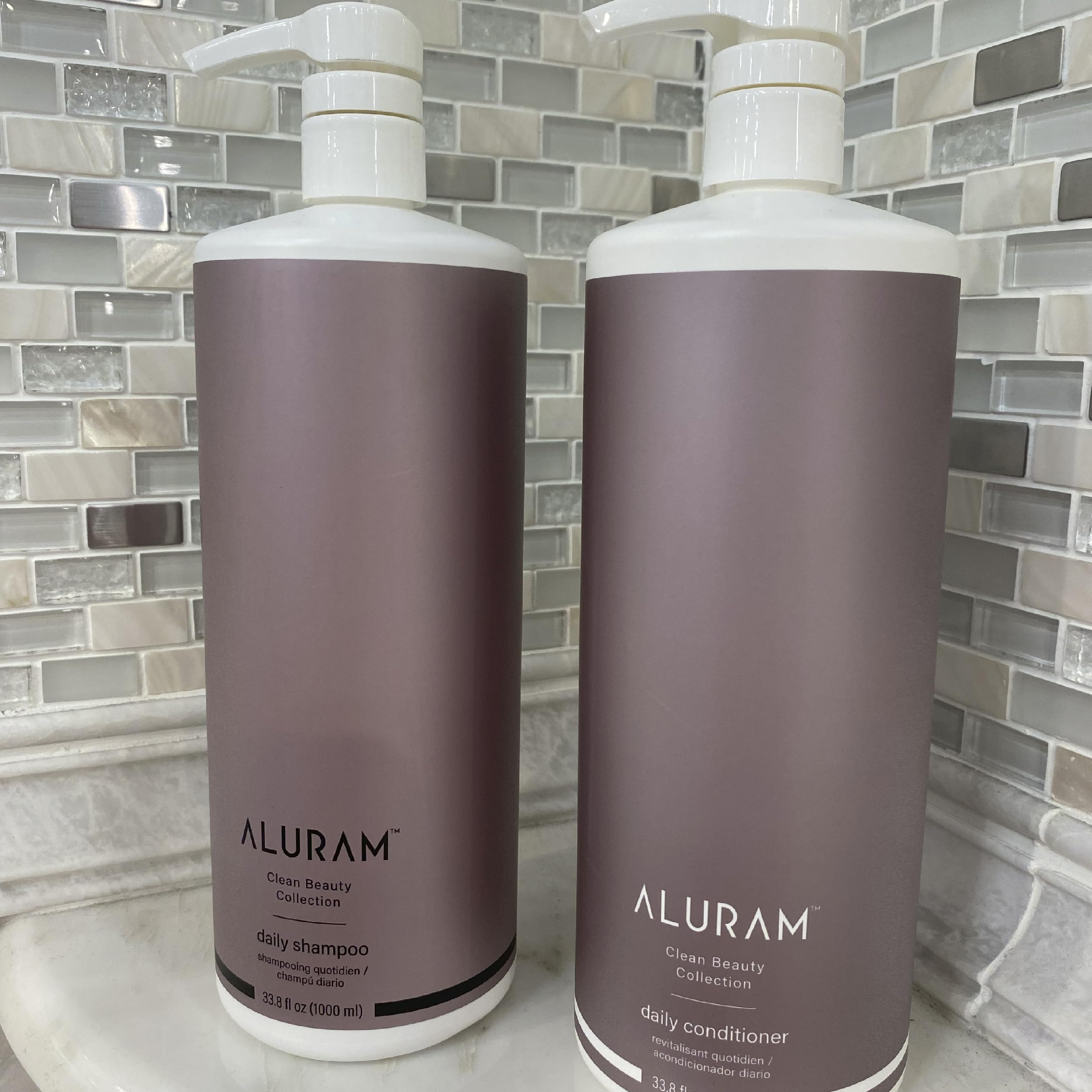 ALURAM texture close-up creamy conditioner showing smooth hydration benefits