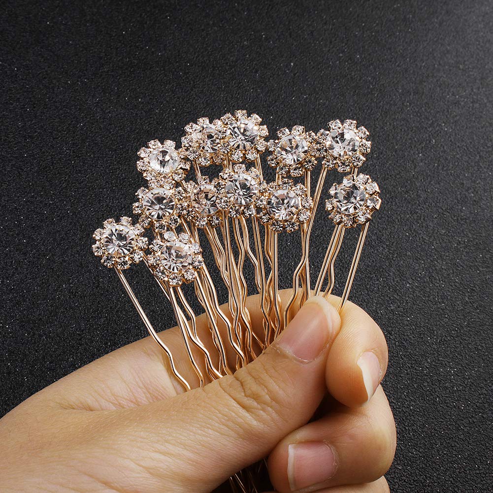 Ammei Headpiece single pin in hand showing size and ease of placement