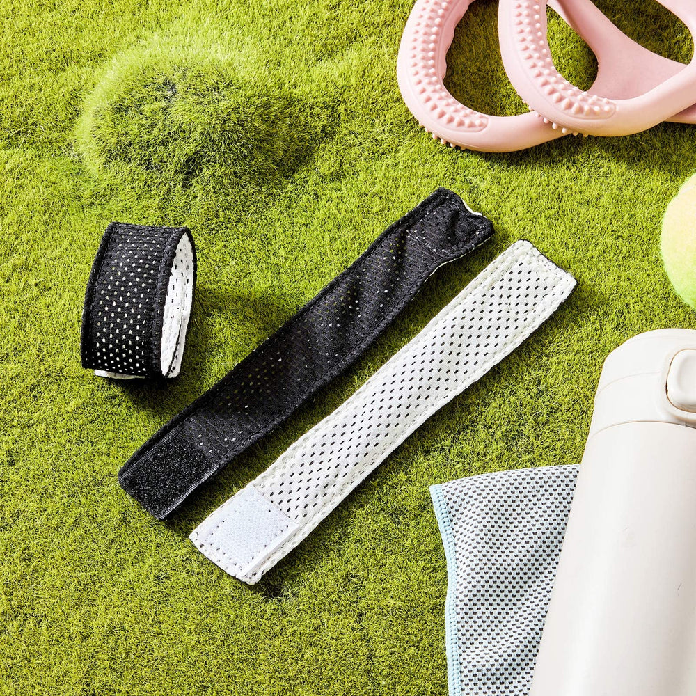 Amylove lifestyle image on sports field demonstrating reliable sleeve control