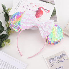 AQOKKA gift-styled headband display showing ready-to-gift presentation