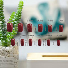 AROVFAM lifestyle party setting nails worn at event for glamorous finishing touch