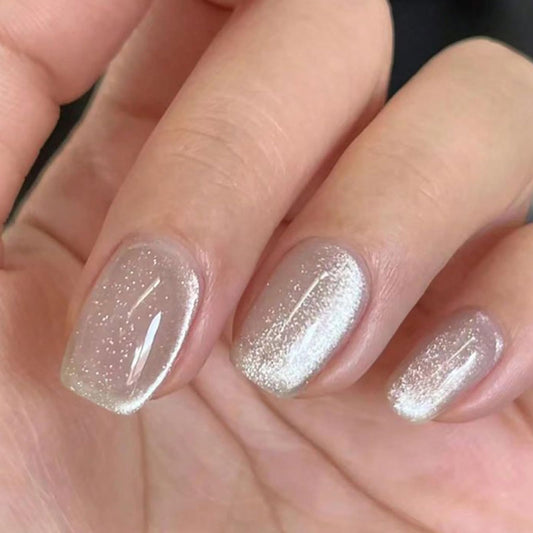 Artquee close-up of cat eye glossy finish highlighting reflective detail and shine
