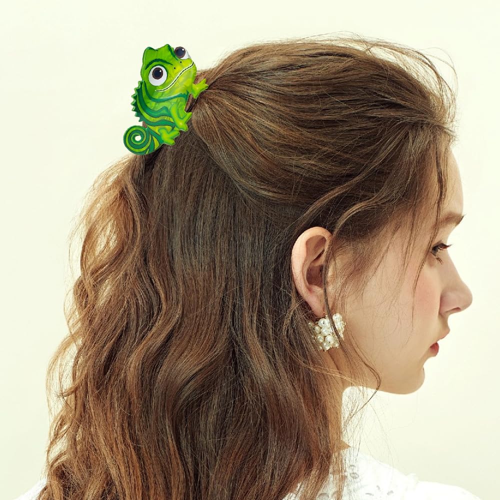 Arvintas clip in hair styling half-up look for comfortable all-day wear