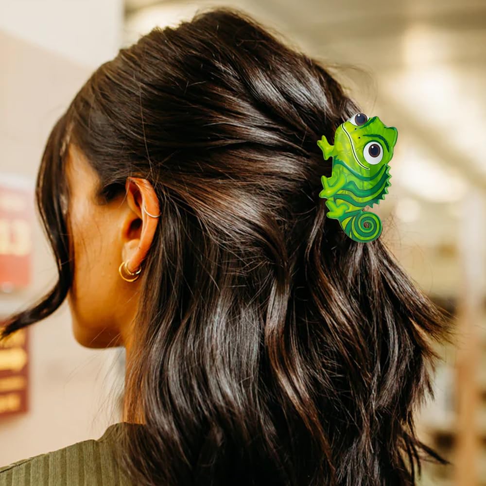 Arvintas pattern detail lizard shape emphasizing whimsical, eye-catching accent