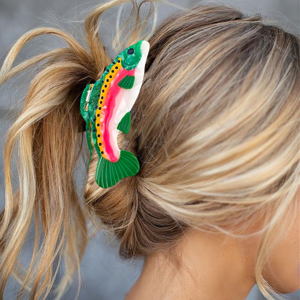 Arvintas salmon claw holding thick hair demonstrating strong non slip hold benefit