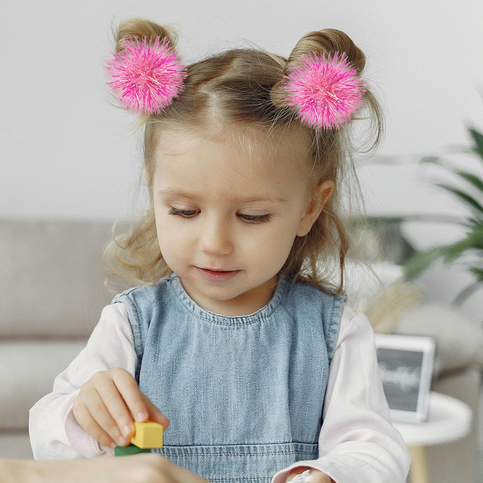 Aswewamt clip secured in hair demonstrating easy styling