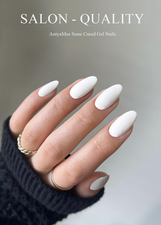 AutyaMee close-up of semi-cured gel layers highlighting flexible application advantage