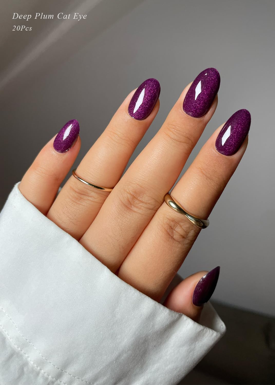 AutyaMee close-up of gel strip texture highlighting flexible semi-cured gel surface