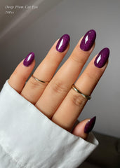 AutyaMee close-up of gel strip texture highlighting flexible semi-cured gel surface