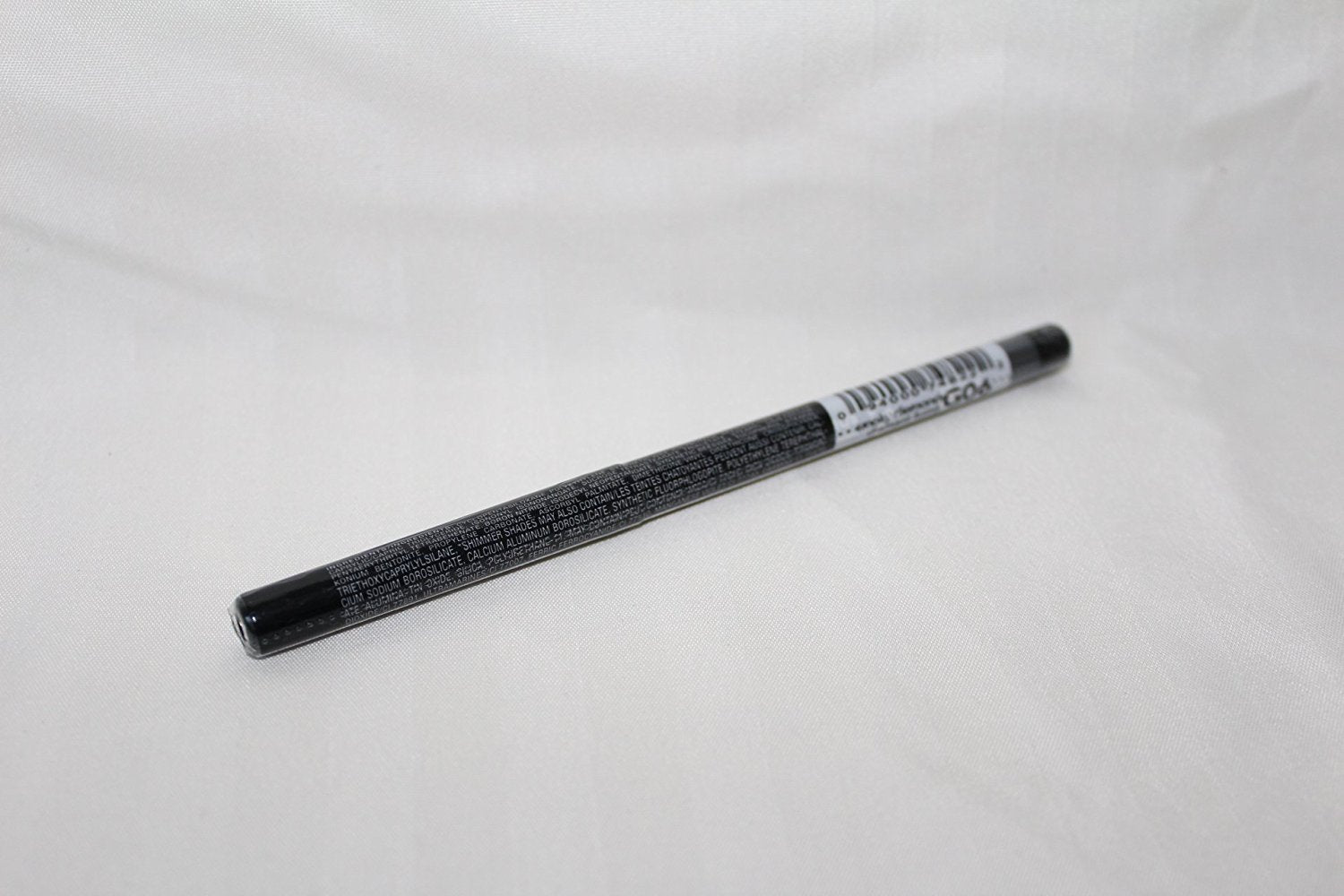 AVON Glimmerstick Diamonds front view showing closed retractable pencil and compact size benefit