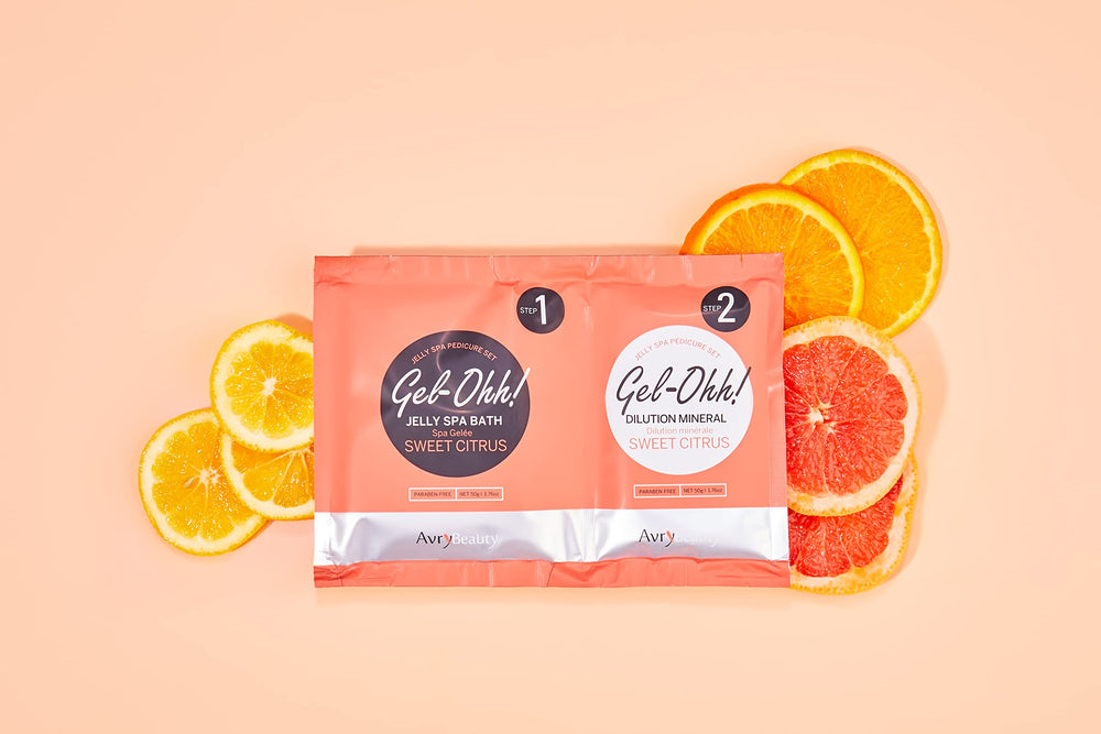 AvryBeauty close-up of jelly texture capturing water-holding gel and skin-softening feel