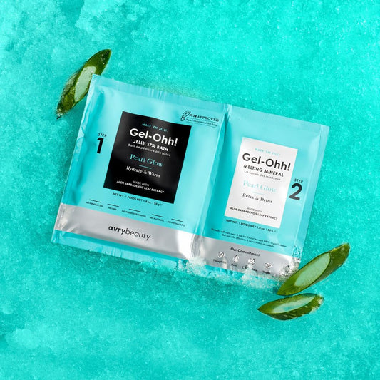 AvryBeauty close-up of jelly texture highlighting aloe-infused hydration benefit