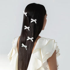 Ayesha alligator clip detail with no-slip grip for secure hold