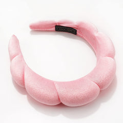 Ayesha headband close-up of sponge texture demonstrating gentle, non-pulling comfort