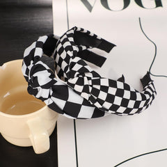 BaBakiak close-up knot detail highlighting neat stitching and style